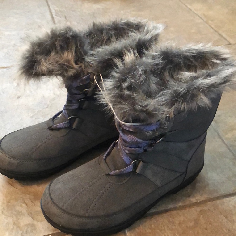 Winter boots NWT